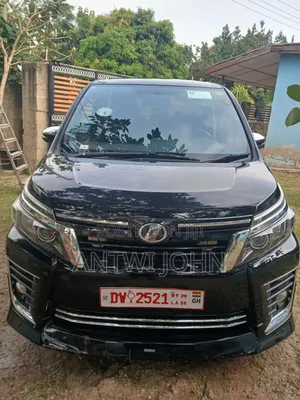 Toyota Voxy SV Premium 2014 Black