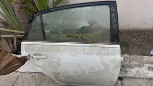 Toyota Avalon 2006,2007,2008,2009,2010 Doors Set Available