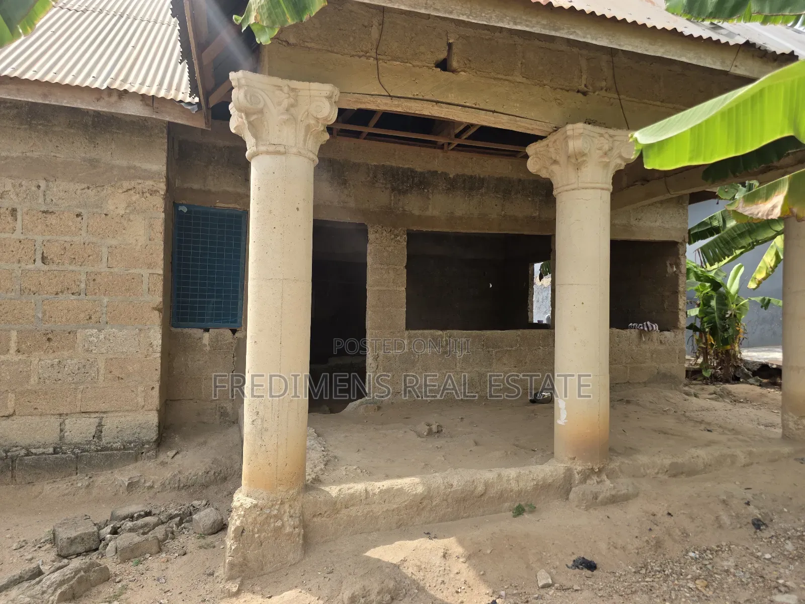 4bdrm House In Fredimens Real, Atwima Kwanwoma For Sale