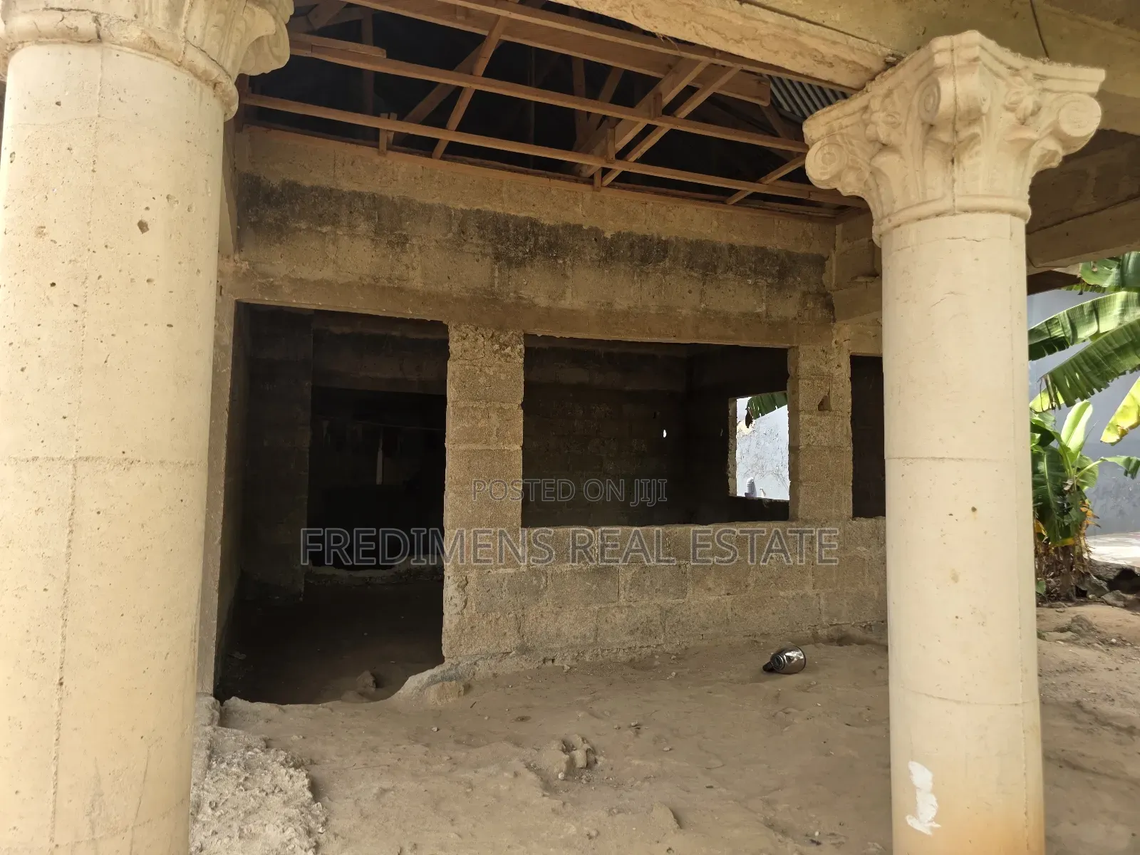 4bdrm House In Fredimens Real, Atwima Kwanwoma For Sale