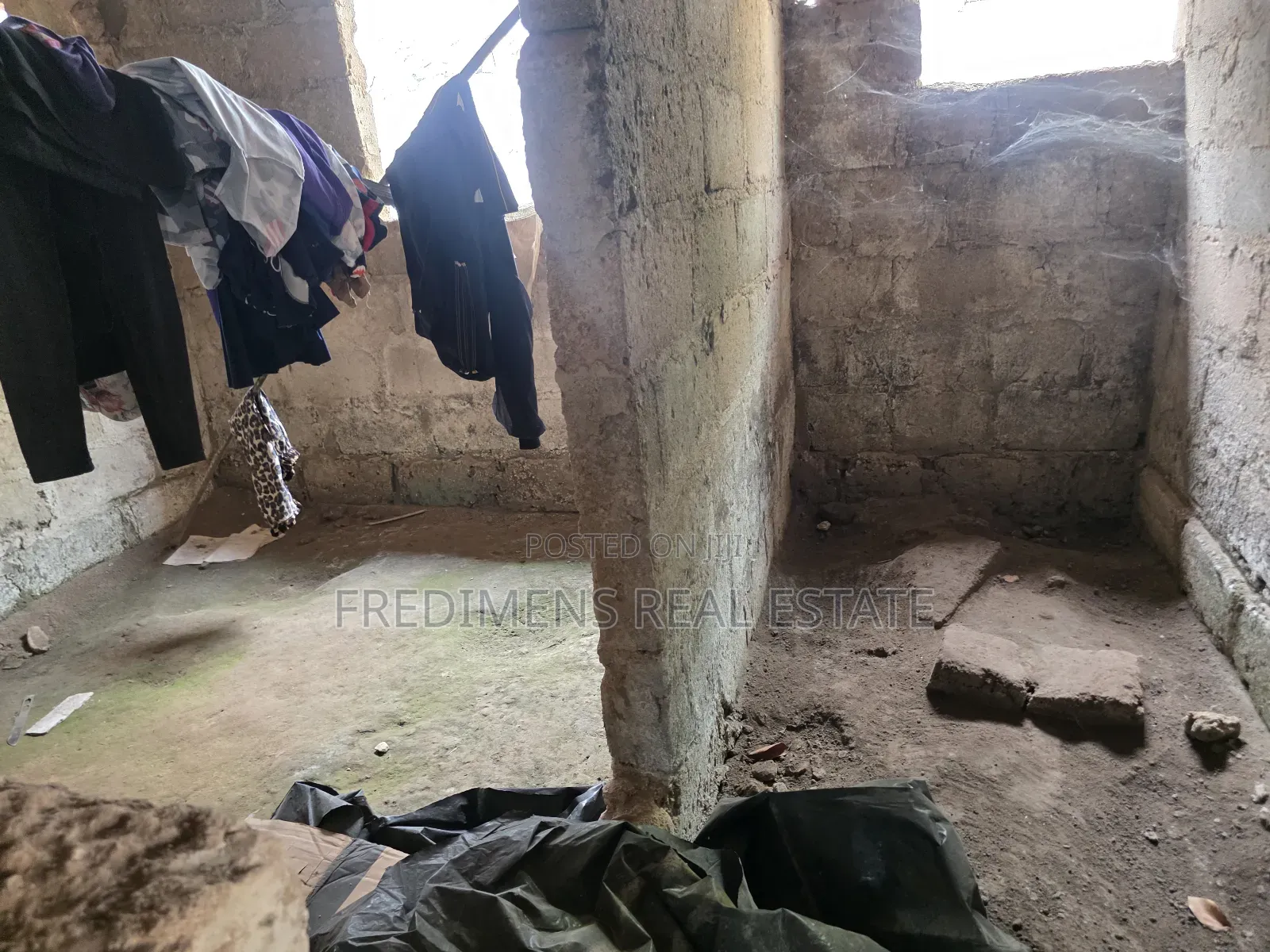 4bdrm House In Fredimens Real, Atwima Kwanwoma For Sale