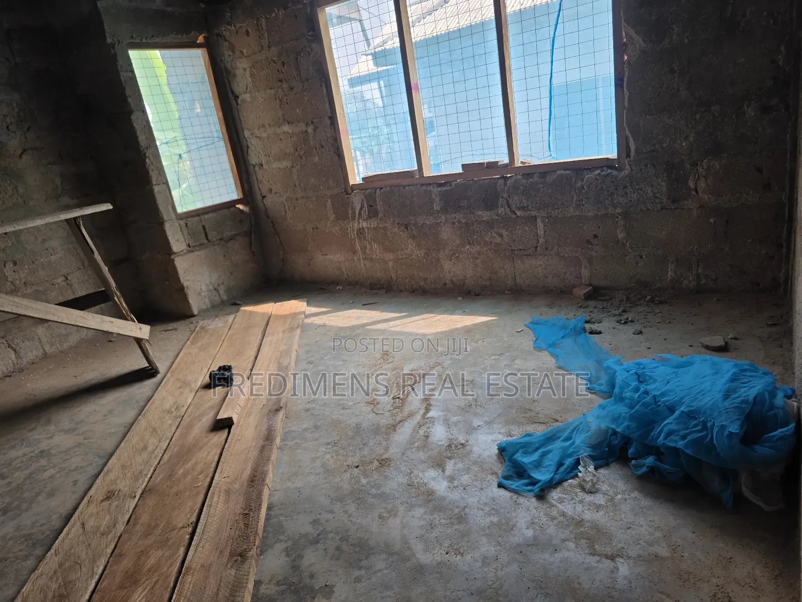 4bdrm House In Fredimens Real, Atwima Kwanwoma For Sale