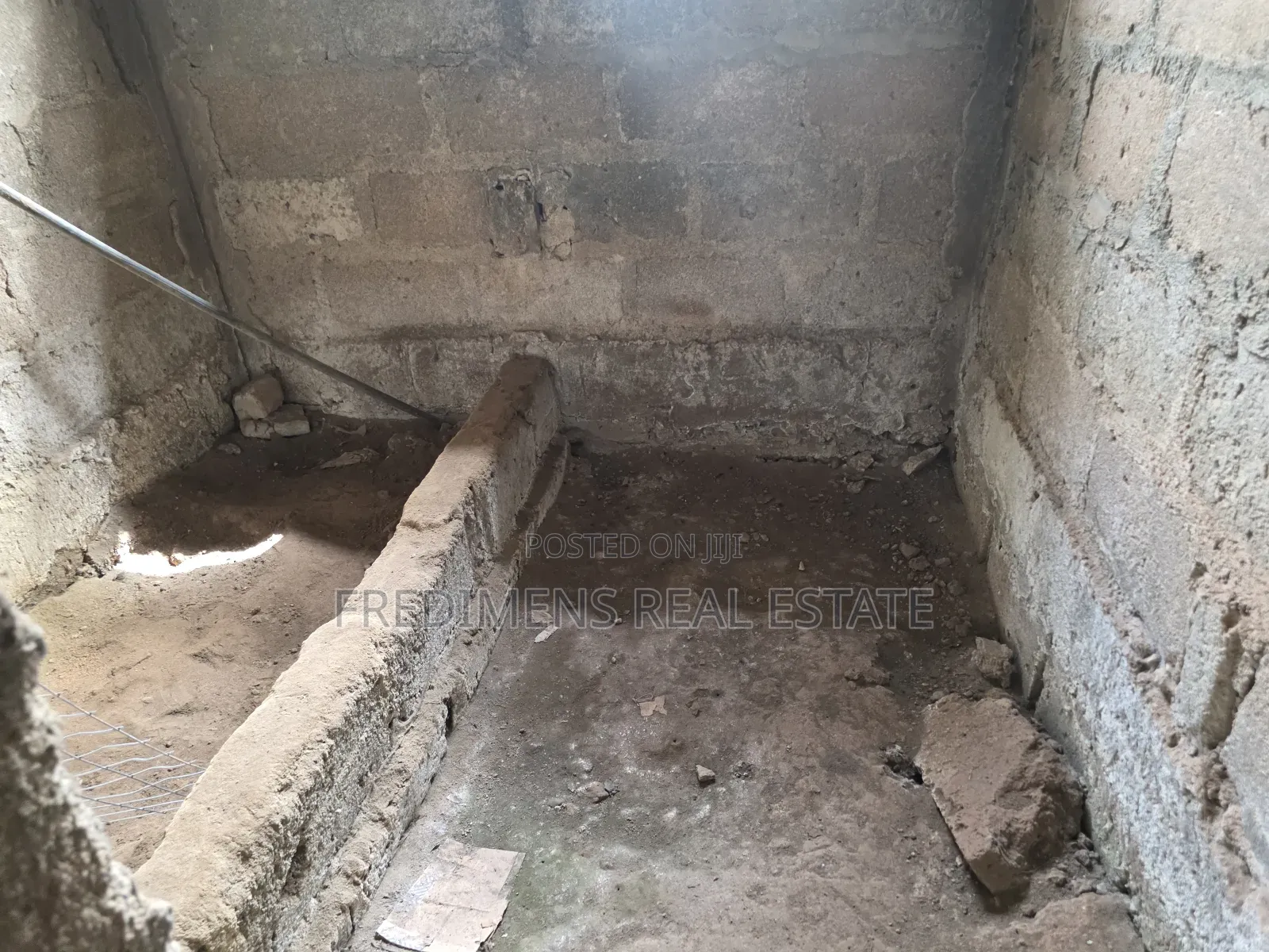 4bdrm House In Fredimens Real, Atwima Kwanwoma For Sale
