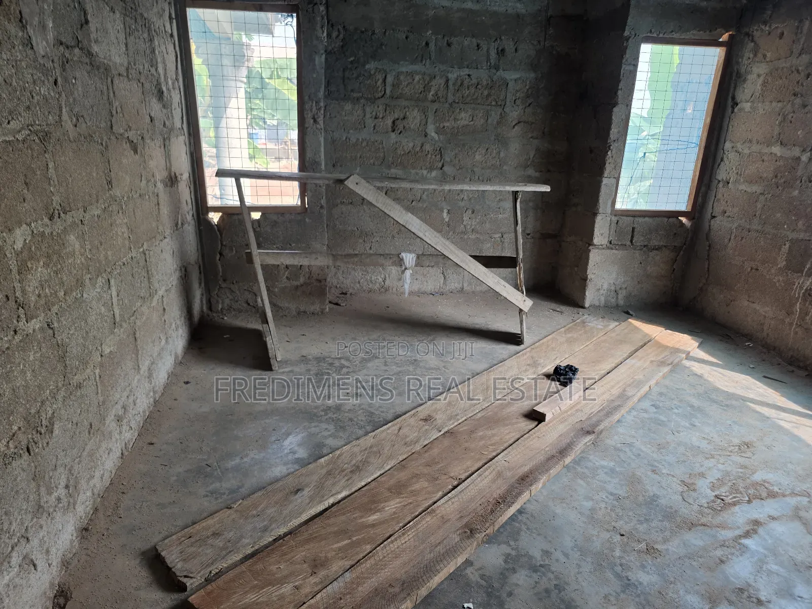 4bdrm House In Fredimens Real, Atwima Kwanwoma For Sale