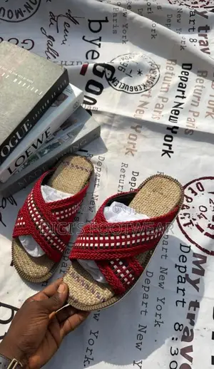 Red Cotton Threaded Chunk Slipper