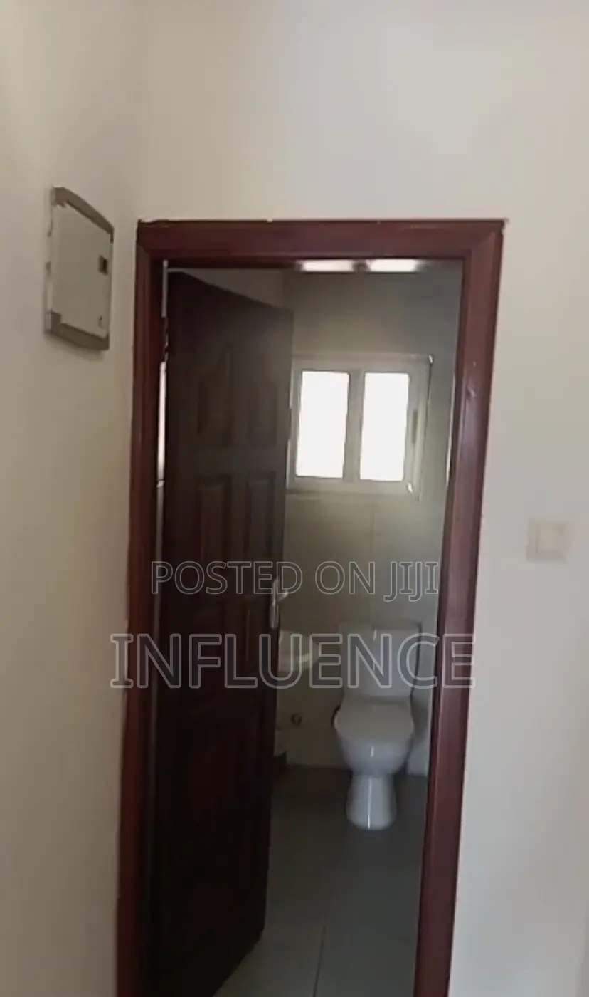1bdrm Apartment in Accra Mall Area, East Legon for rent
