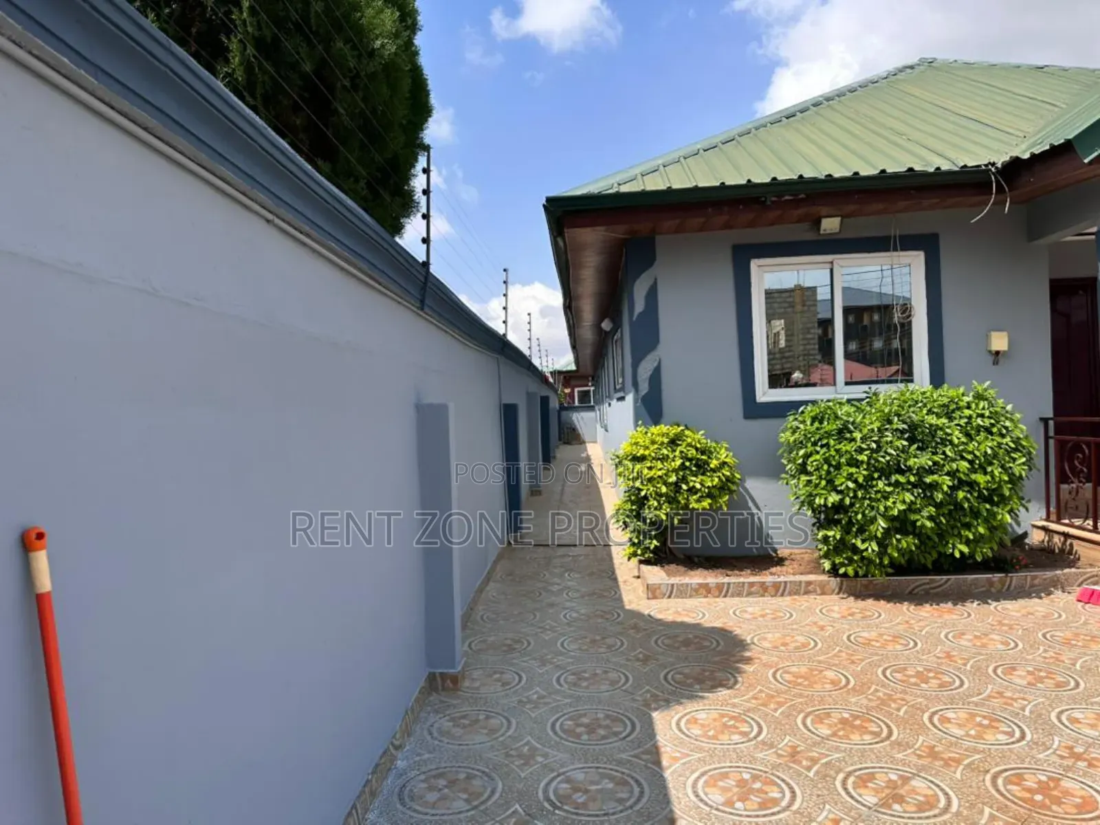 5bdrm Maisonette in Ofankor for rent