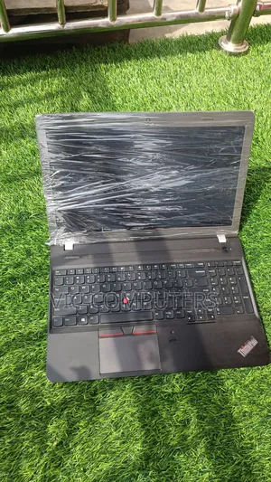 Laptop Lenovo ThinkPad Edge E550 8GB Intel Core i5 HDD 500GB