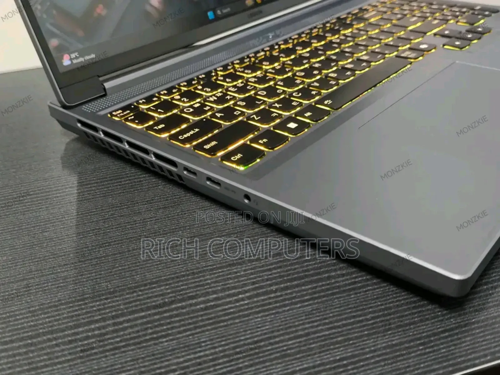 New Laptop Lenovo 500e 16GB AMD Ryzen 7 SSD 1T