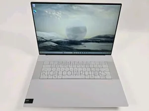 New Laptop Dell XPS 13 16GB Intel Core i5 SSD 512GB