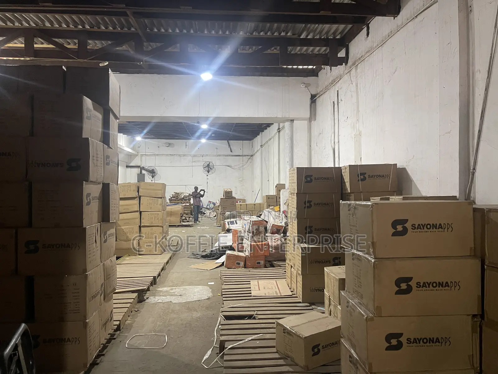 400 SQM Warehouse at North Kaneshie Industrial Area for Rent