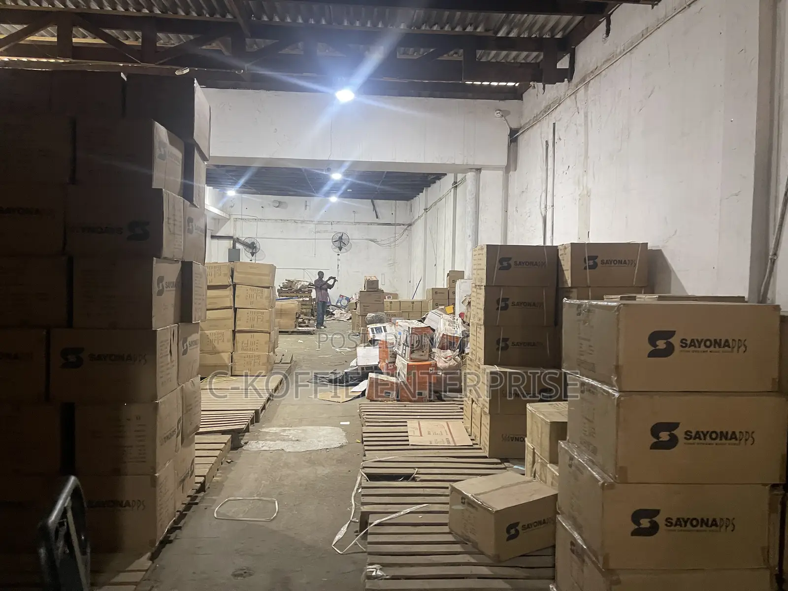400 SQM Warehouse at North Kaneshie Industrial Area for Rent