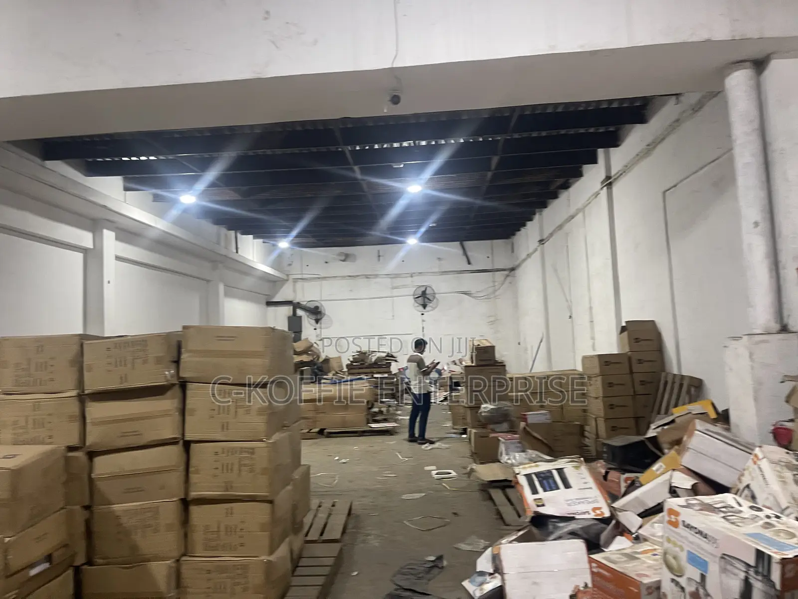 400 SQM Warehouse at North Kaneshie Industrial Area for Rent