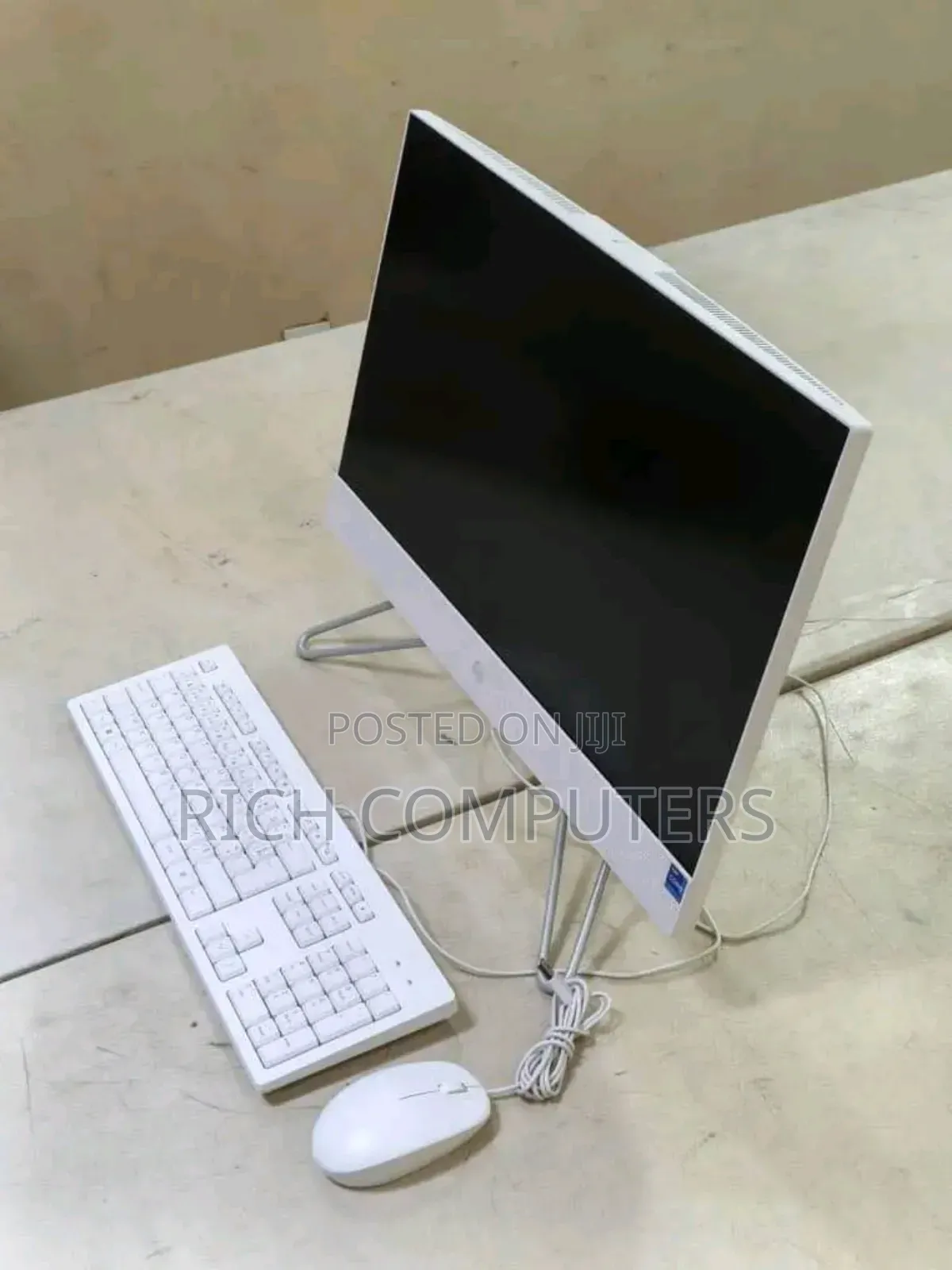 New HP 200 G4 22 All-in-One 16GB Intel Core i5 SSD 512GB