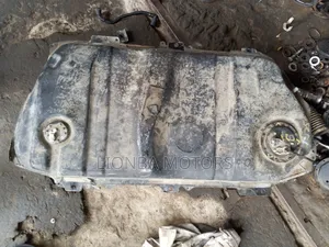 Voxy 2015 Fuel Tank