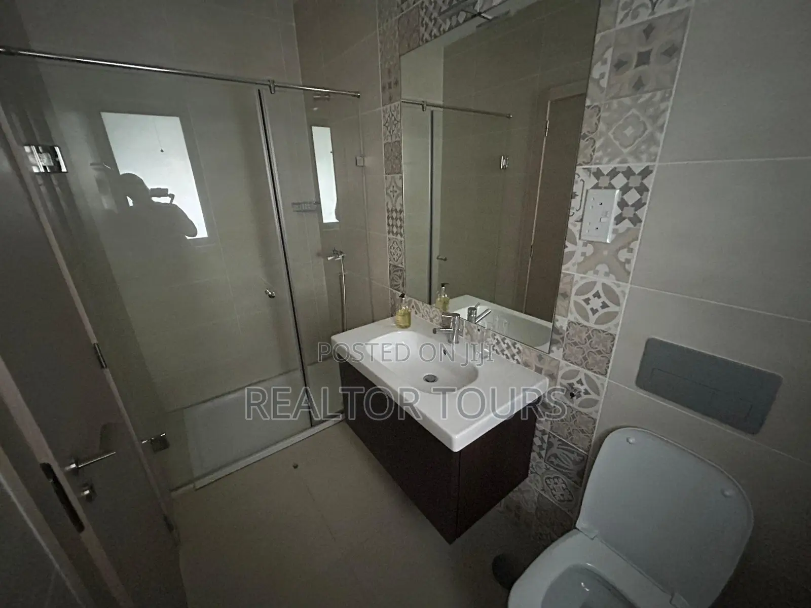 Furnished 2bdrm Apartment in Cantonments for rent