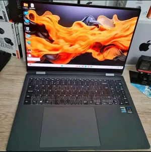 New Laptop Samsung Galaxy Book5 Pro 16GB Intel Core i5 SSD 512GB