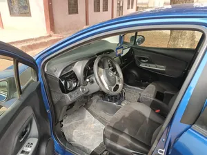 Toyota Vitz 1.3 FWD 3dr 2015 Blue
