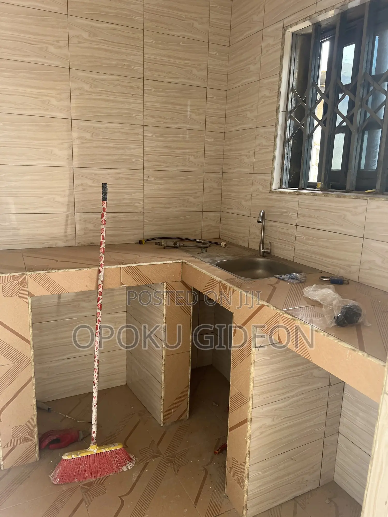 1bdrm Room & Parlour in Joma, Ablekuma for rent