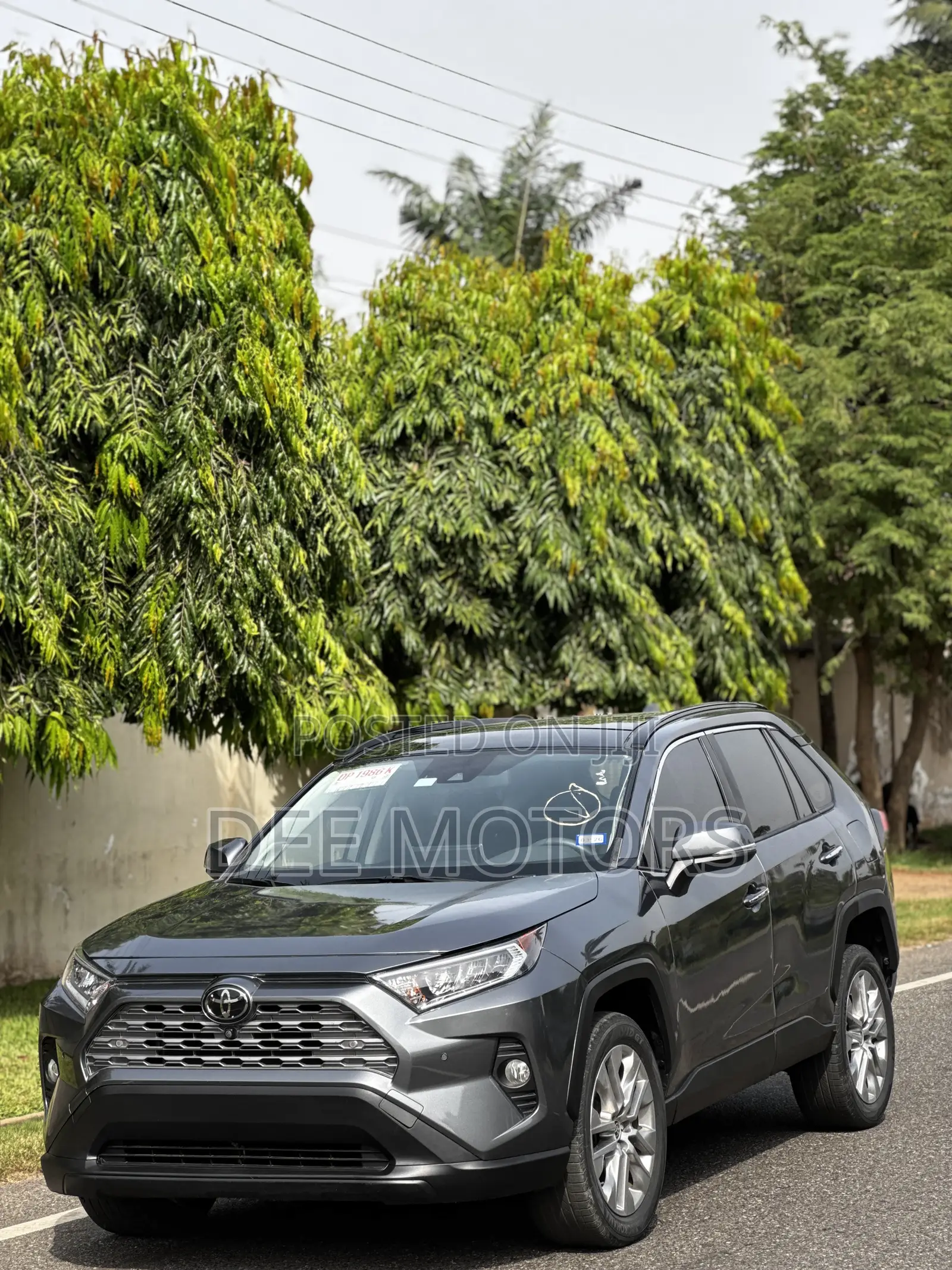 Toyota RAV4 Limited 2021 Gray
