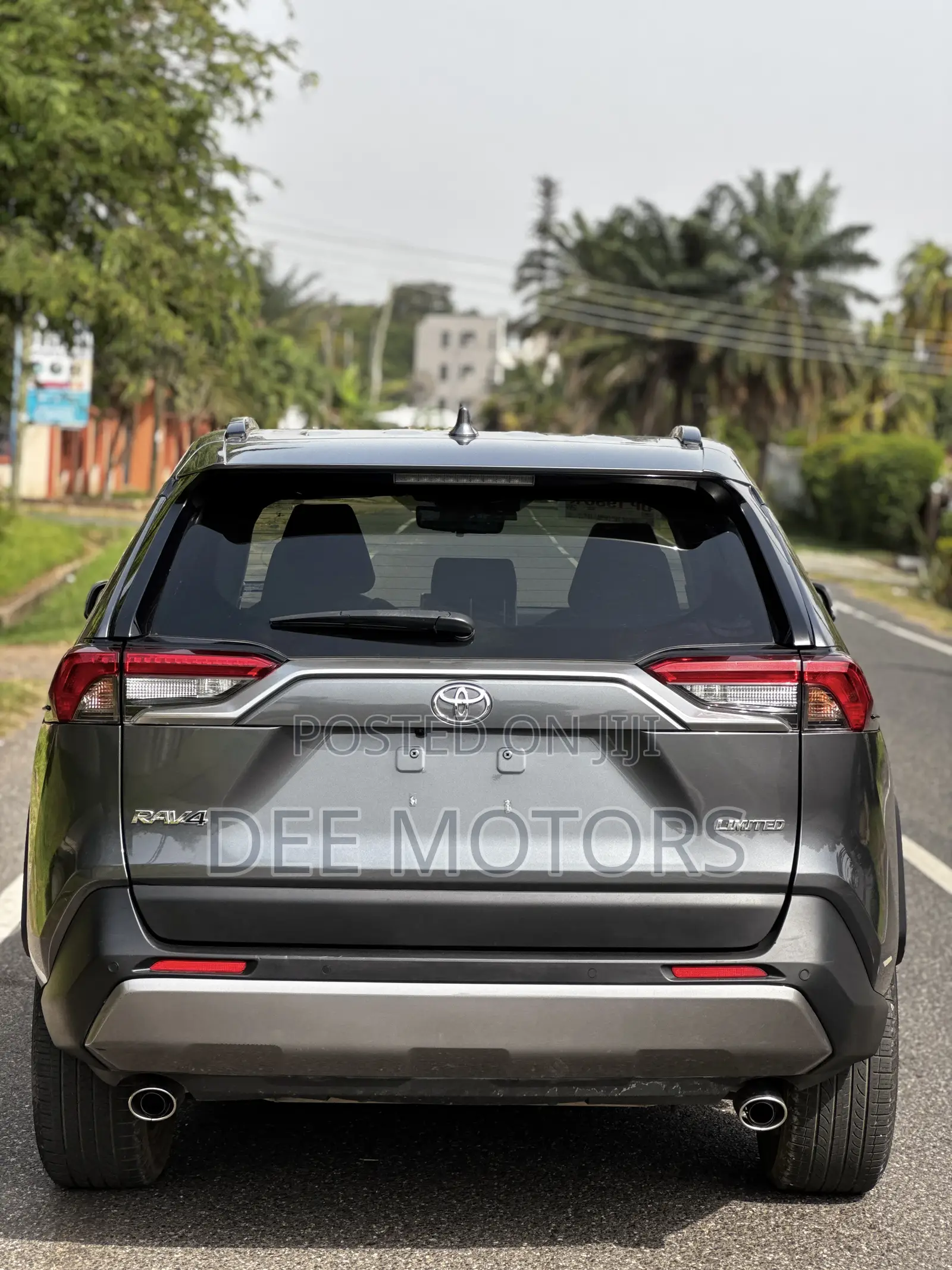 Toyota RAV4 Limited 2021 Gray