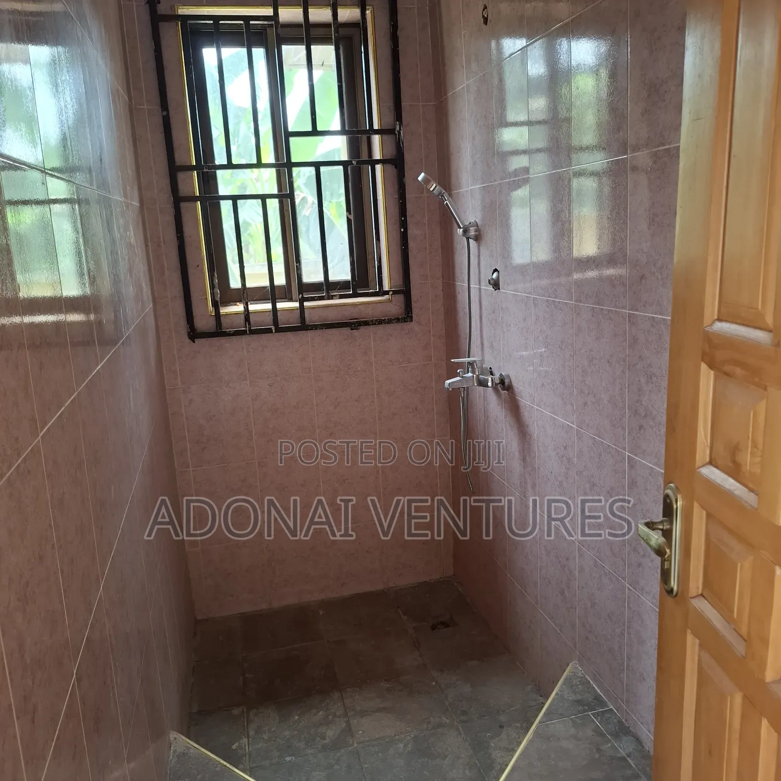 3bdrm Apartment in Sokoban Asaago, Kumasi Metropolitan for rent