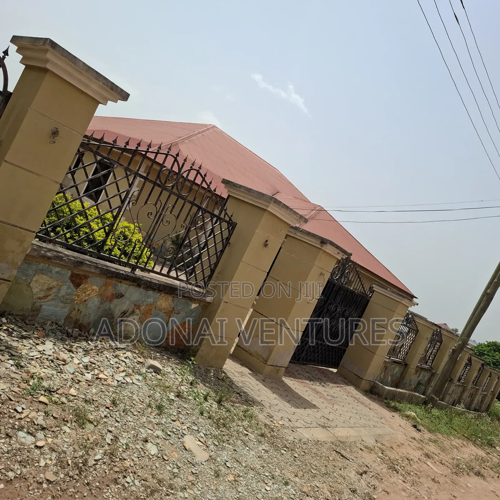 3bdrm Apartment in Sokoban Asaago, Kumasi Metropolitan for rent