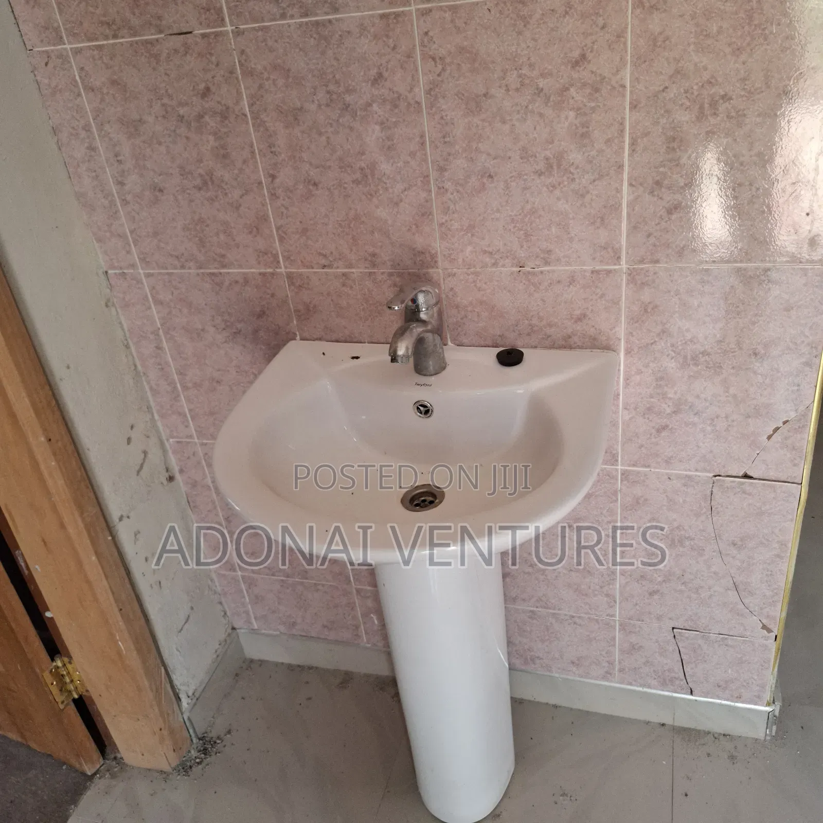 3bdrm Apartment in Sokoban Asaago, Kumasi Metropolitan for rent