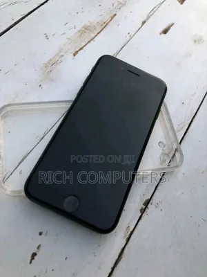 Apple iPhone SE (2020) 256 GB Black