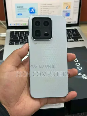 New Vivo iQOO 15 512 GB Gray