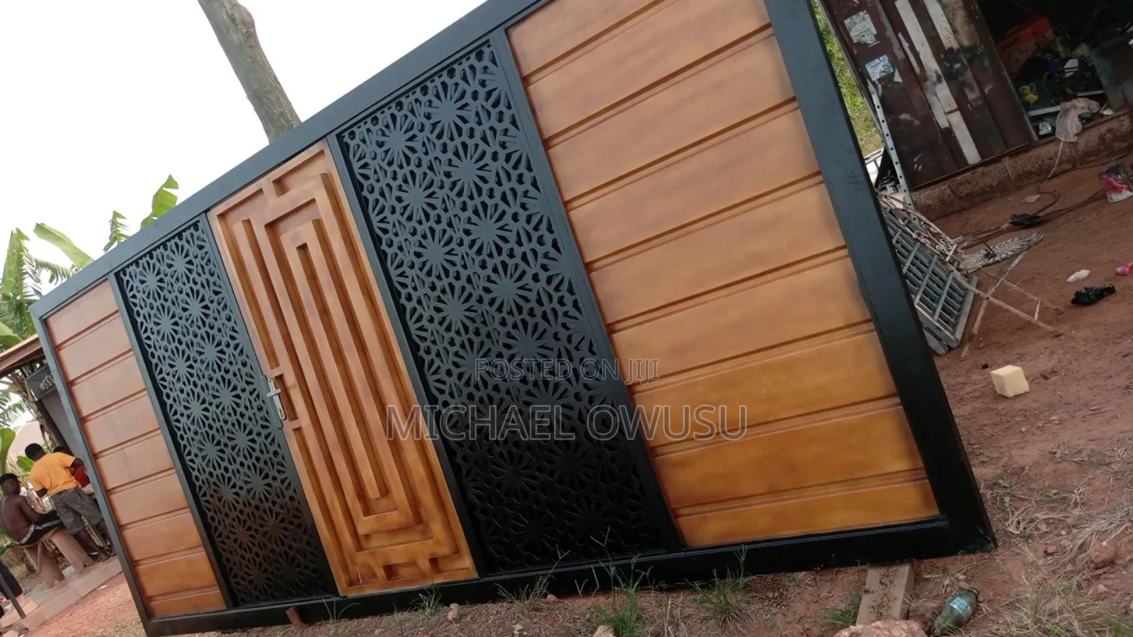 Metal Gate Knust