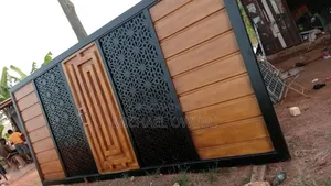 Metal Gate Knust