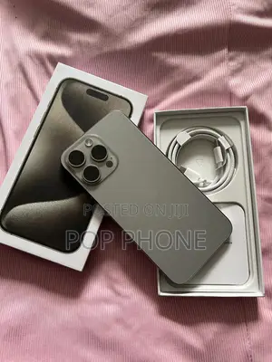 Apple iPhone 15 Pro Max 256 GB Silver
