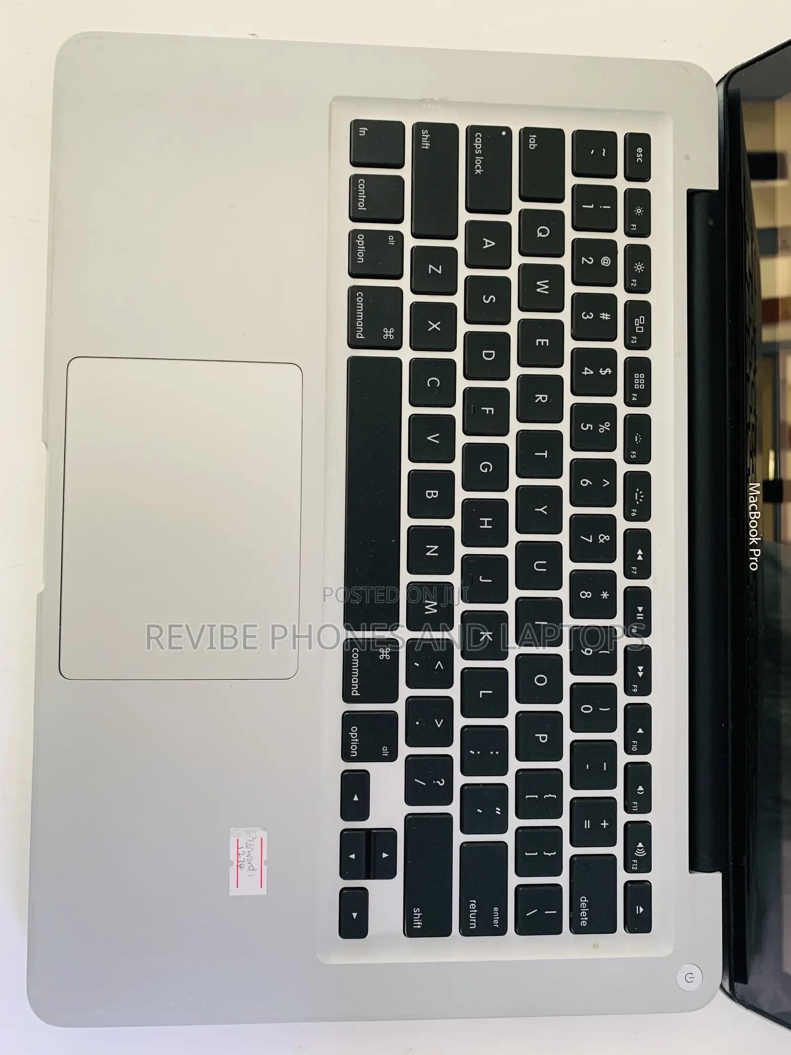 Laptop Apple MacBook Pro 8GB Intel Core i5 SSD 750GB