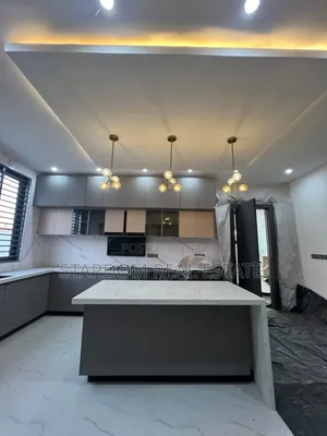 4bdrm Duplex in Adjiringanor, East Legon for sale