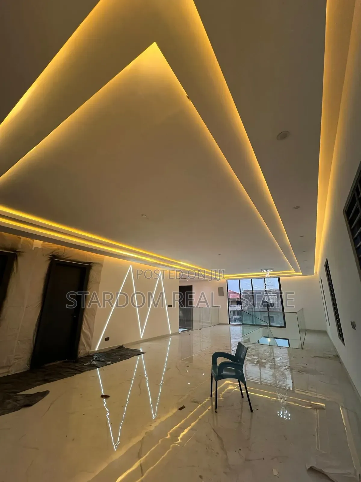 4bdrm Duplex in Adjiringanor, East Legon for sale