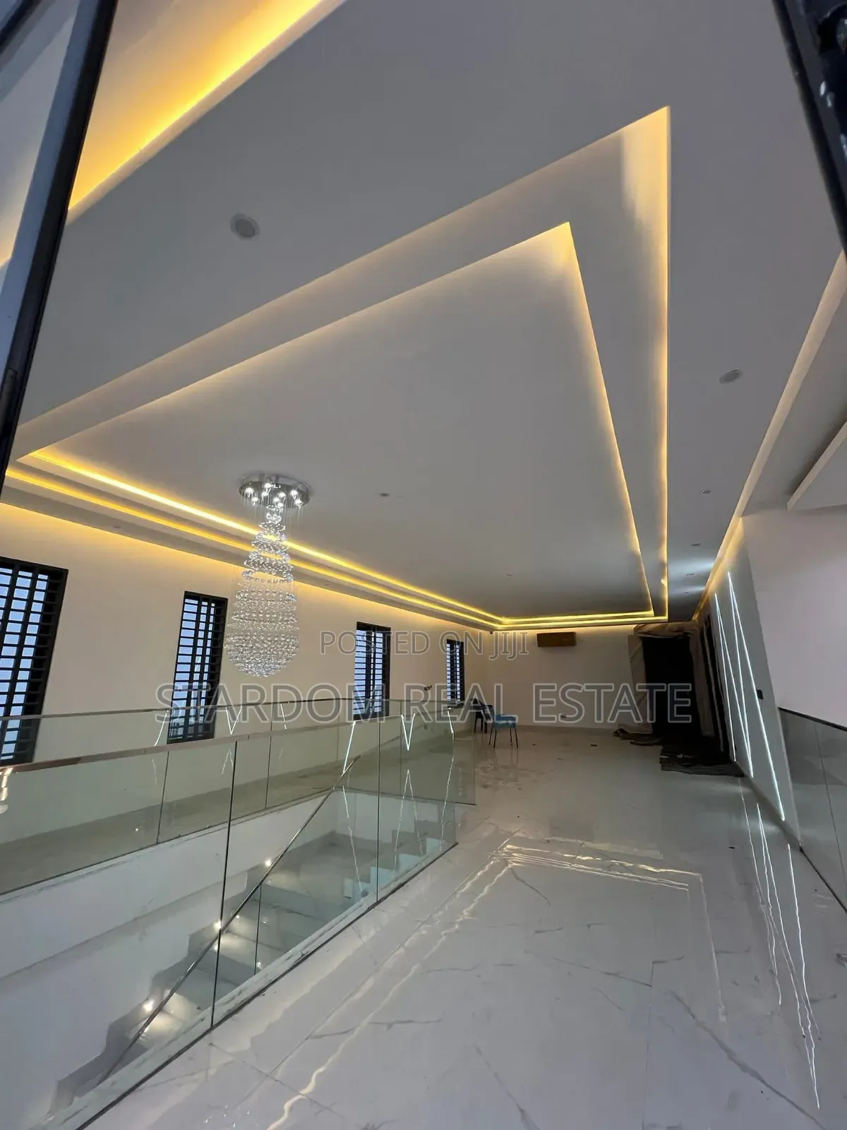 4bdrm Duplex in Adjiringanor, East Legon for sale