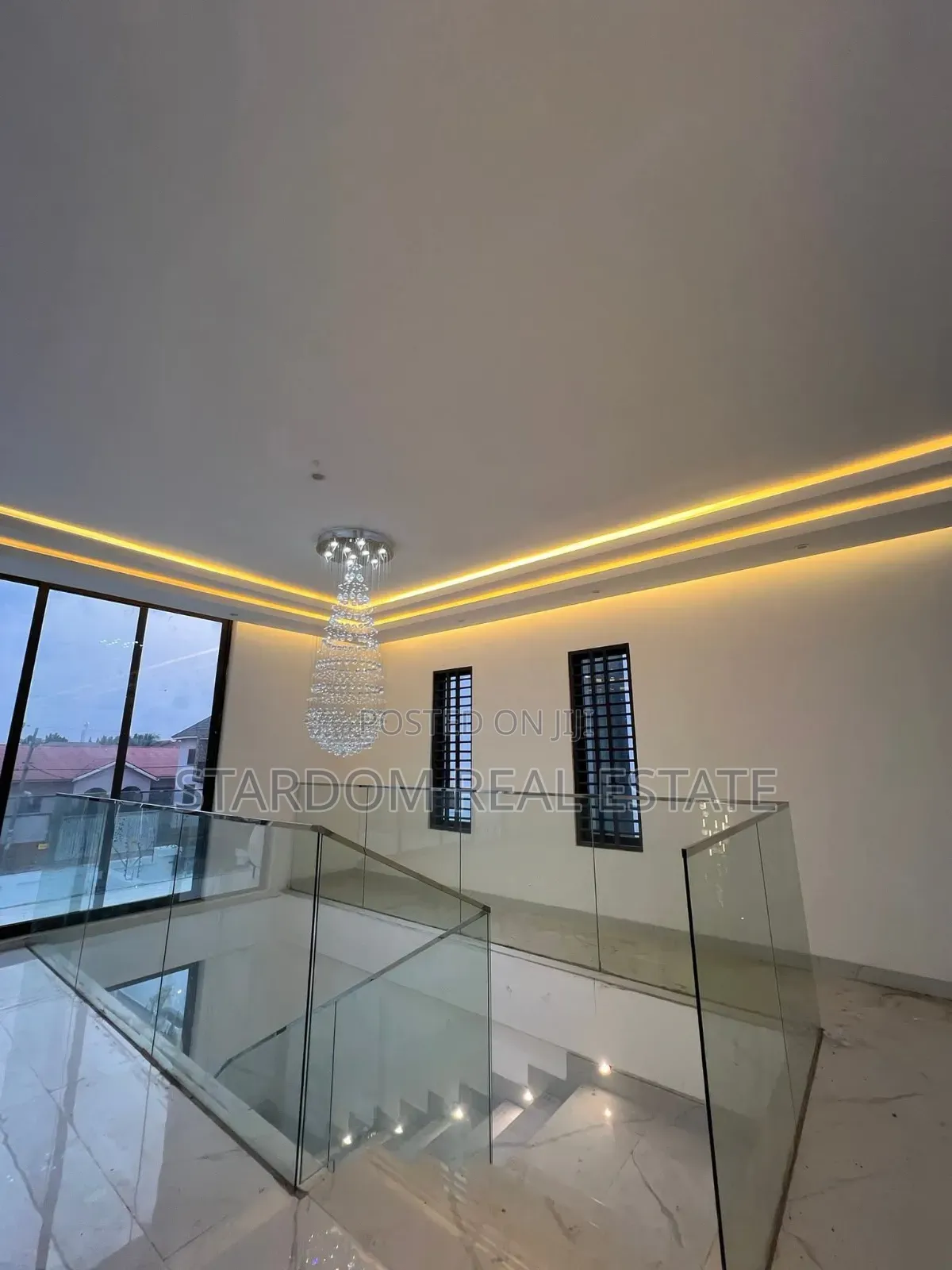 4bdrm Duplex in Adjiringanor, East Legon for sale