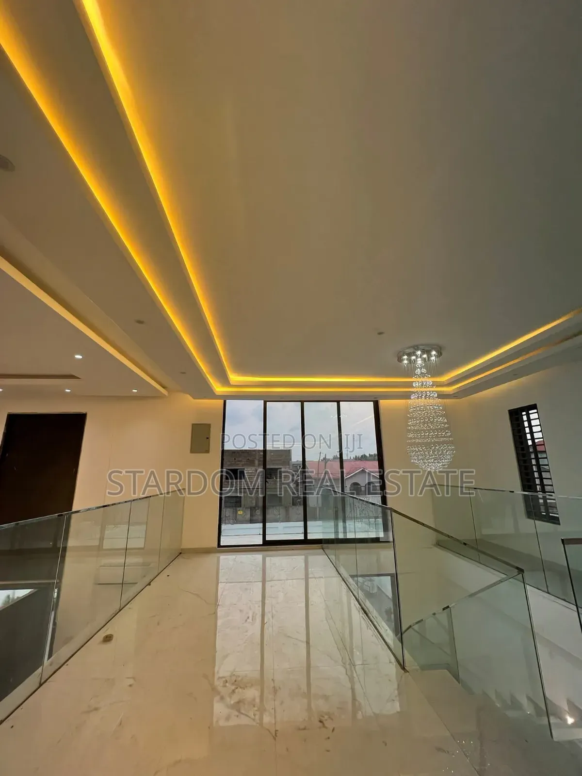 4bdrm Duplex in Adjiringanor, East Legon for sale