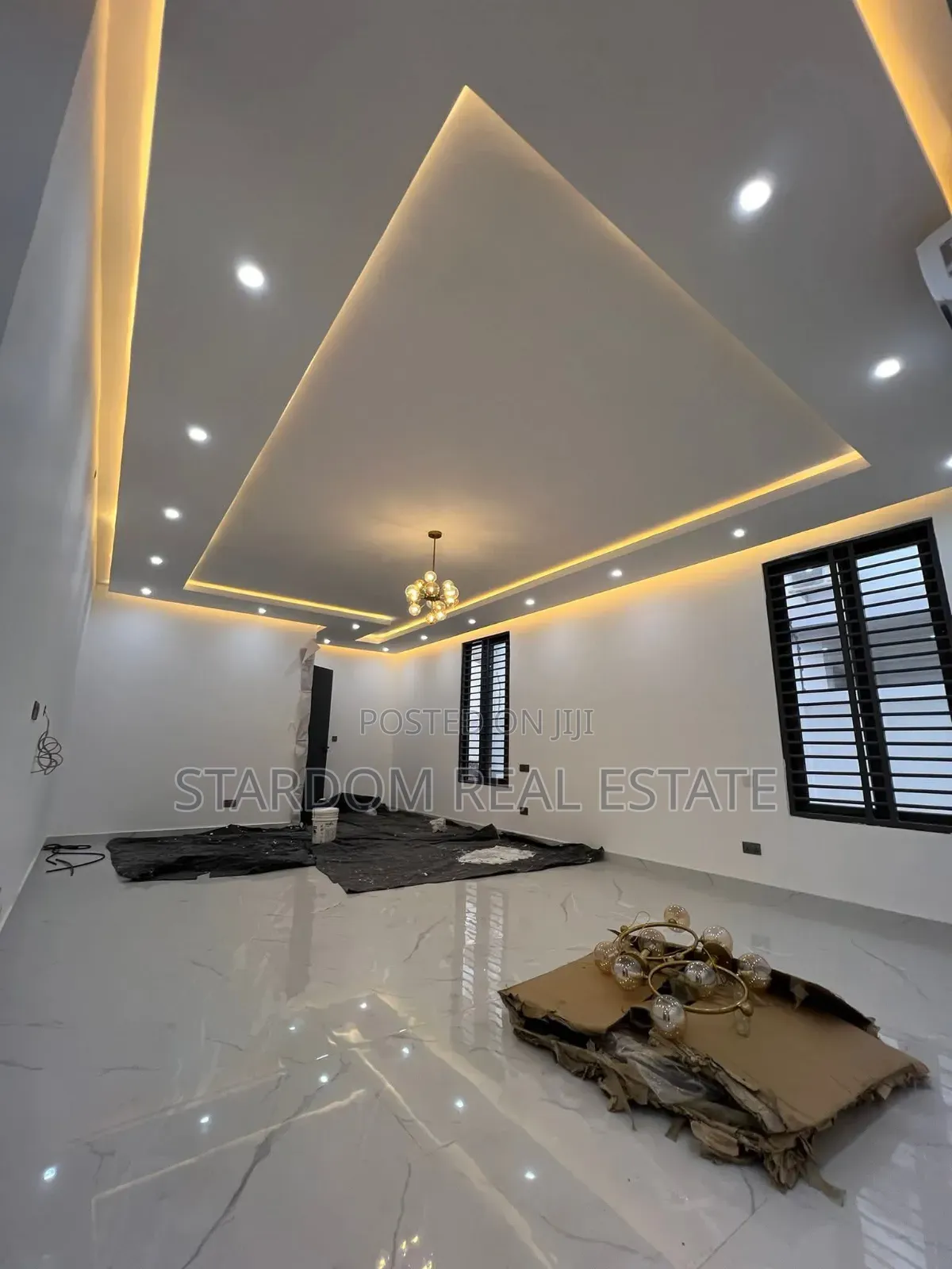 4bdrm Duplex in Adjiringanor, East Legon for sale