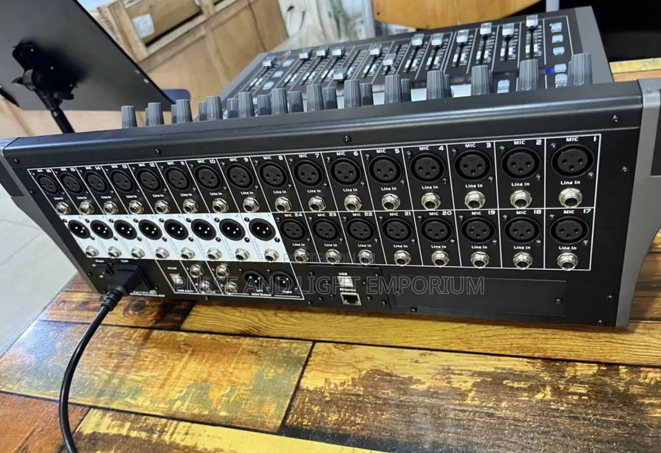 Topp Pro Dm24.8 24-channel Digital Mixing Console