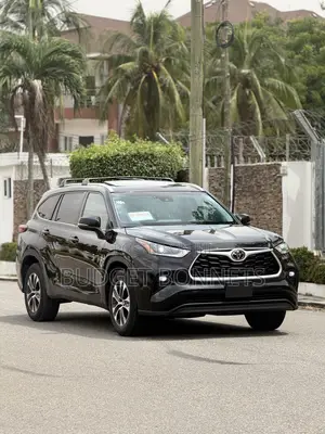 Toyota Highlander XLE 2021 Black