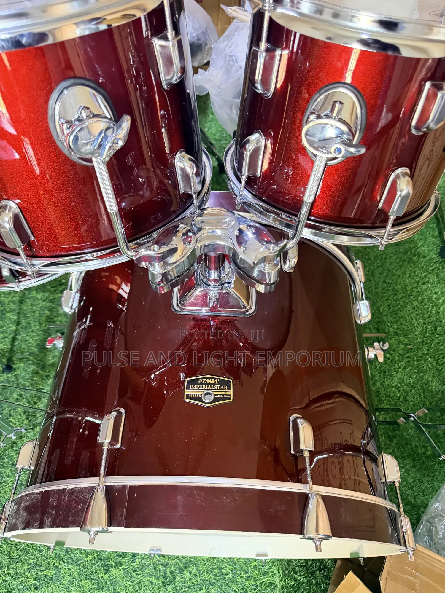 Tama Imperialstar 5-piece Complete Drum Set.