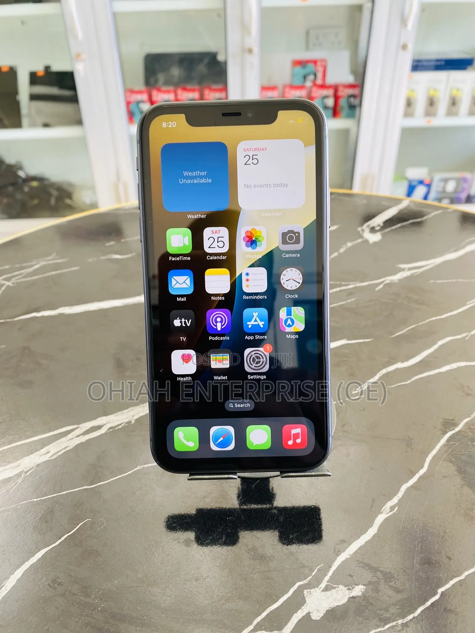 New Apple iPhone 11 64 GB Black