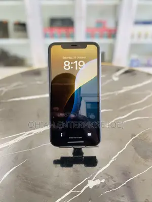 New Apple iPhone 11 64 GB Black