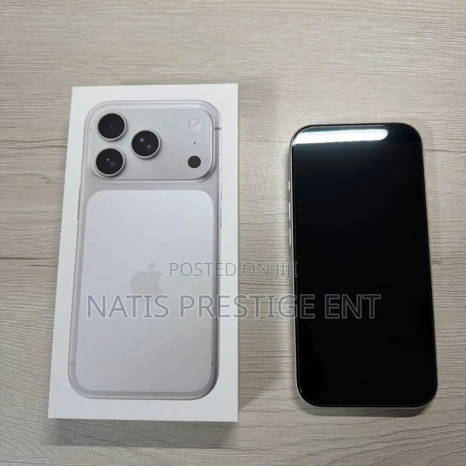 New Apple iPhone 17 Pro Max 256 GB Silver