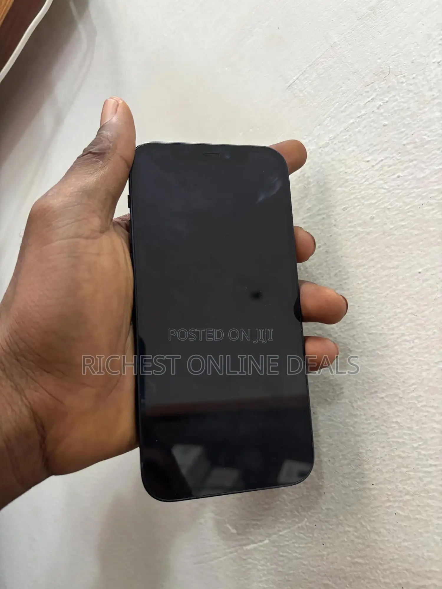 Apple iPhone 12 64 GB
