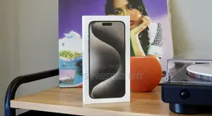 New Apple iPhone 15 Pro Max 256 GB White