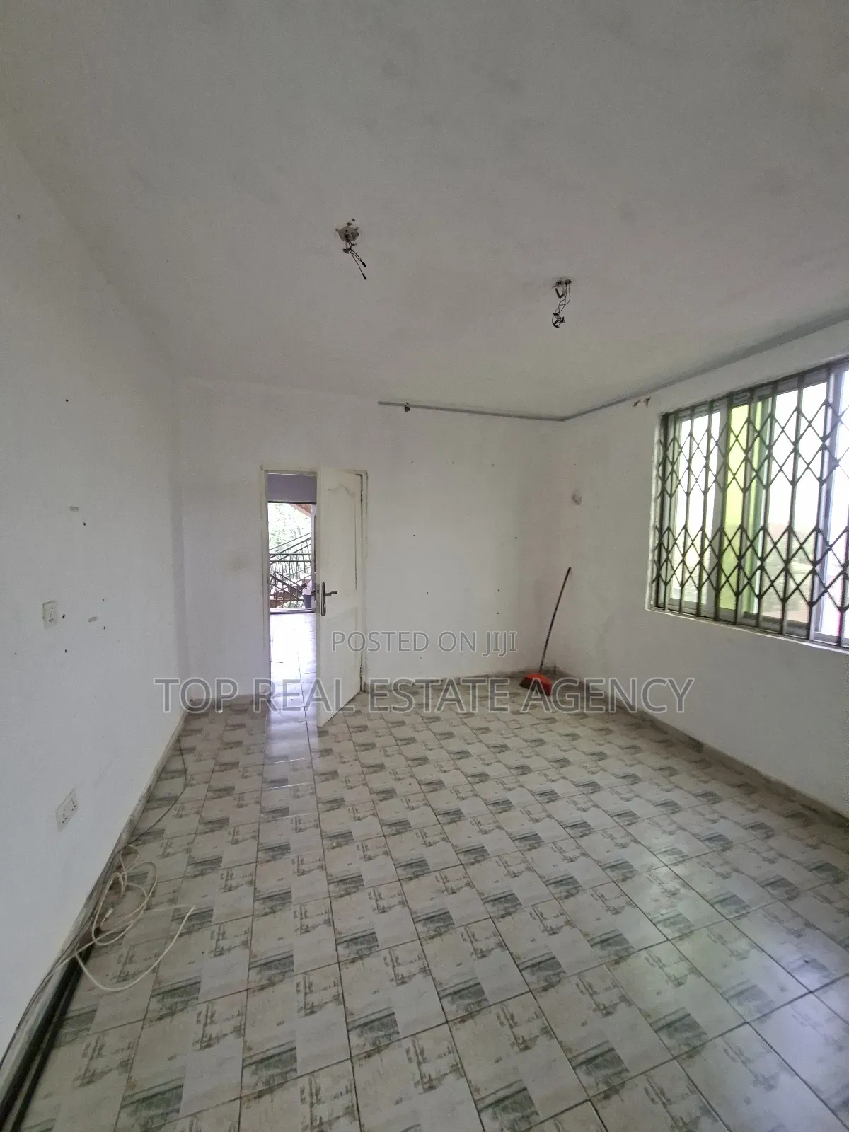 1bdrm Apartment in Ashiyie, Frafraha for rent