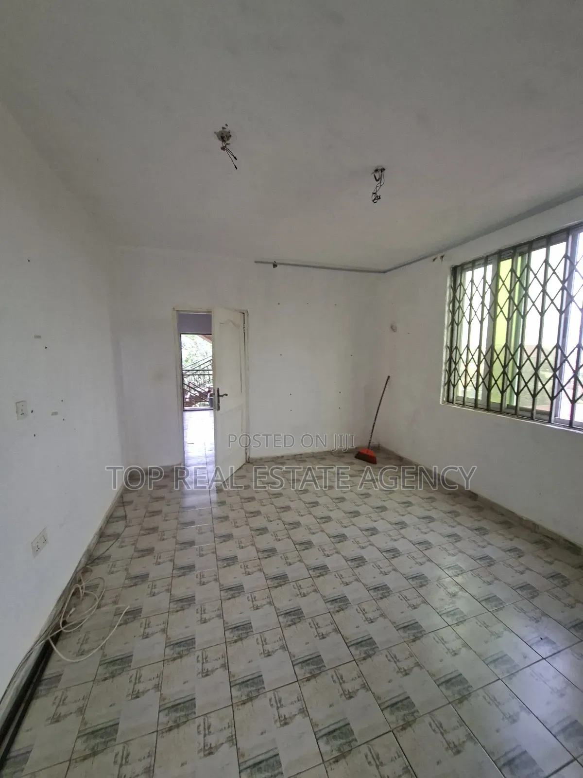 1bdrm Apartment in Ashiyie, Frafraha for rent